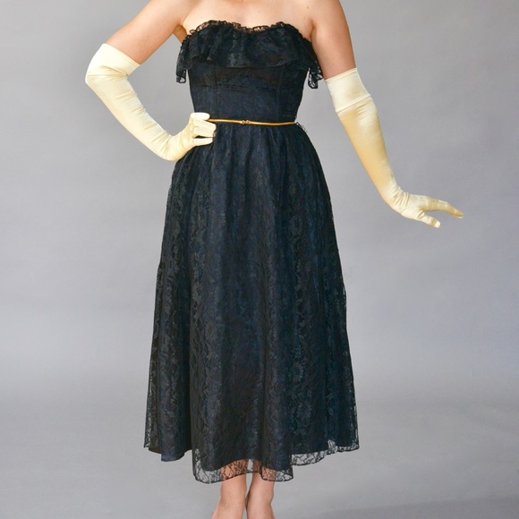 Gothic 70s Dream Dress - Picture 2 of 5